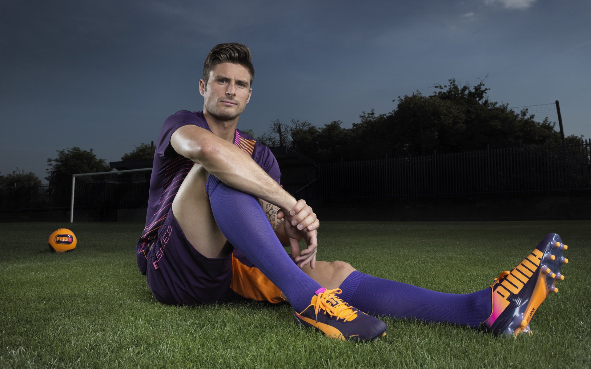 赛场双星闪耀，法国队完胜泰国队，陈雨菲点燃全场激情